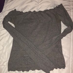 HOLLISTER OFF SHOULDER TOP- NEVER WORN